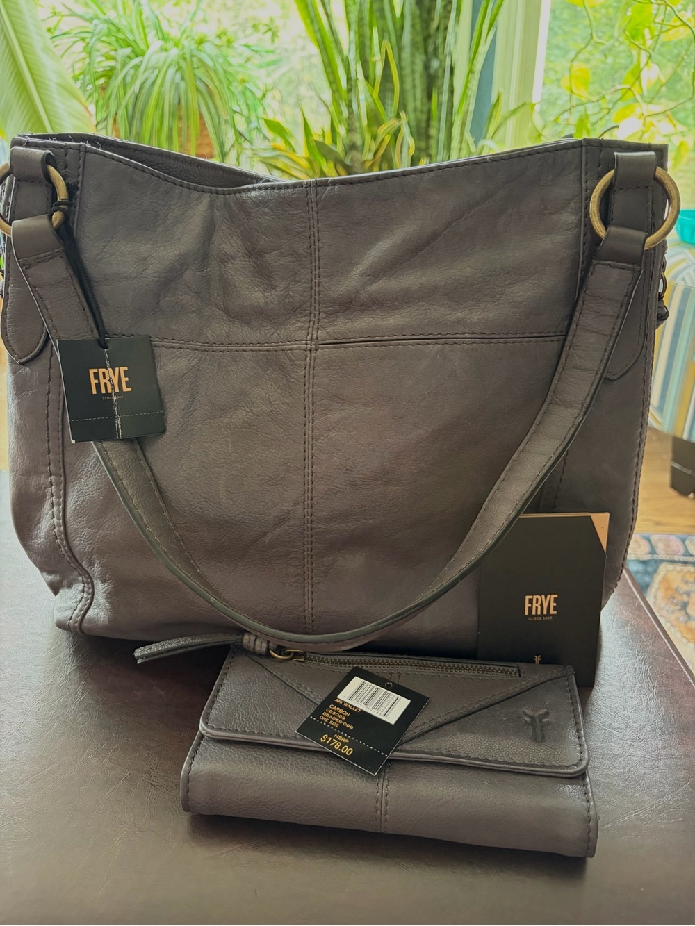 FRYE Ari tote Carbon/Gray Leather Shoulder Hobo with Matching Wallet